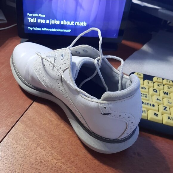 FootJoy Men Spiked Golf Shoe White Size 5 M PreLoved Good Condition